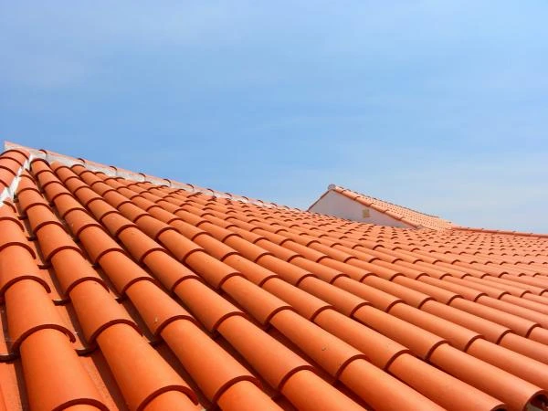 Entretenir un toit durablement avec AB COUVERTURE